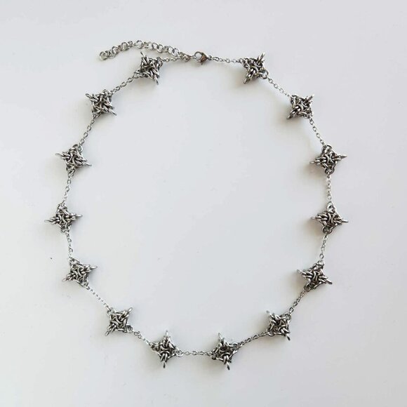Gothic Medieval spikes chain mail necklace with a small silver chain - Picture 4 of 8